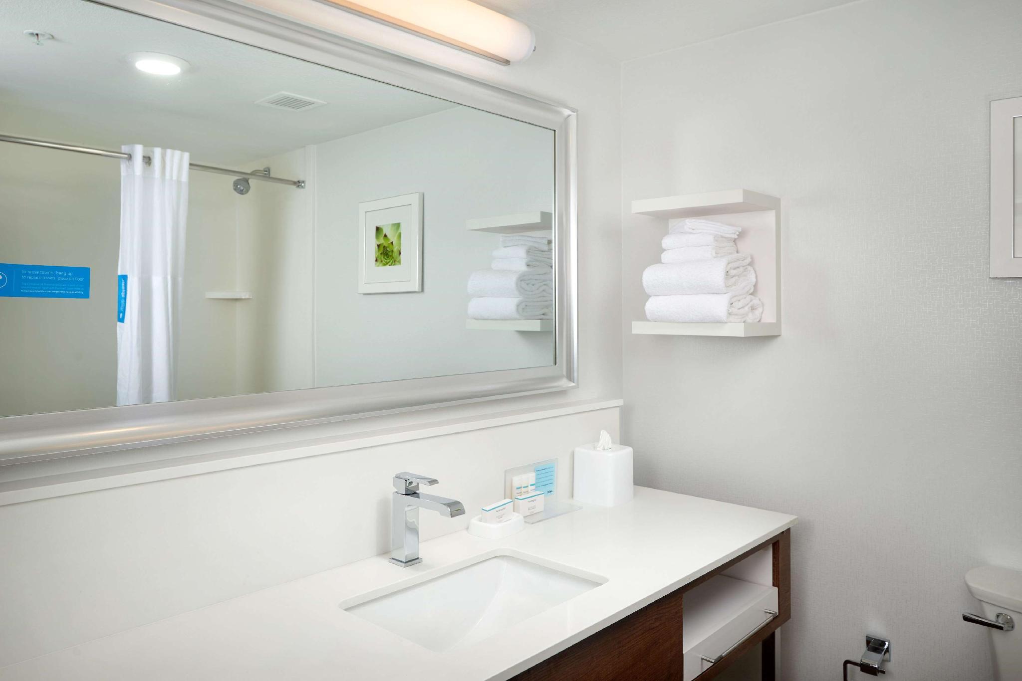 ハンプトン イン グレンデール ウェスト 写真