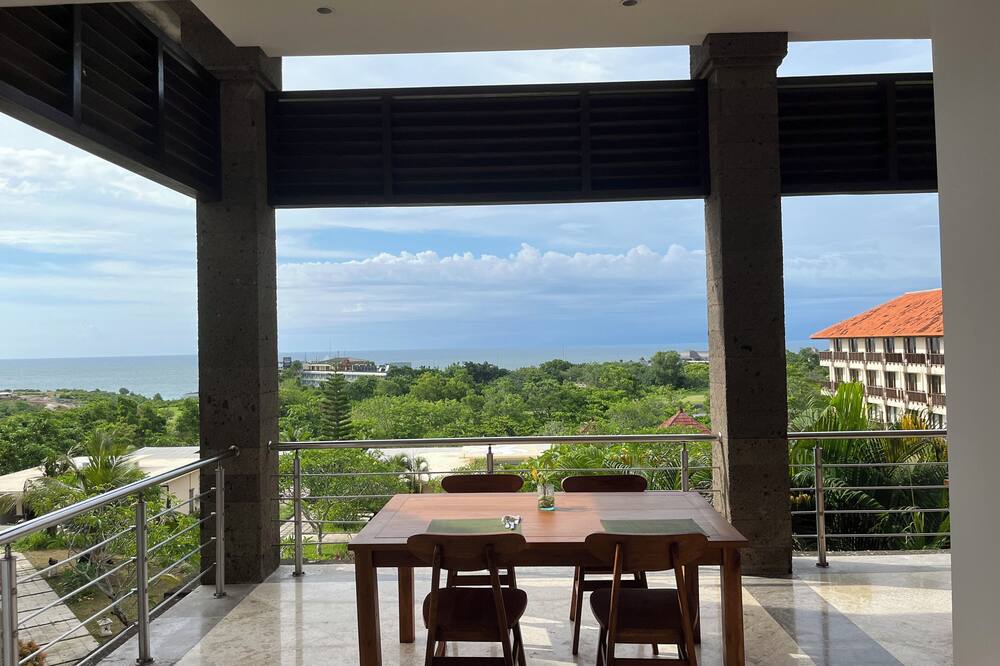 ニュー クタ ホテル バイ ロリン 写真