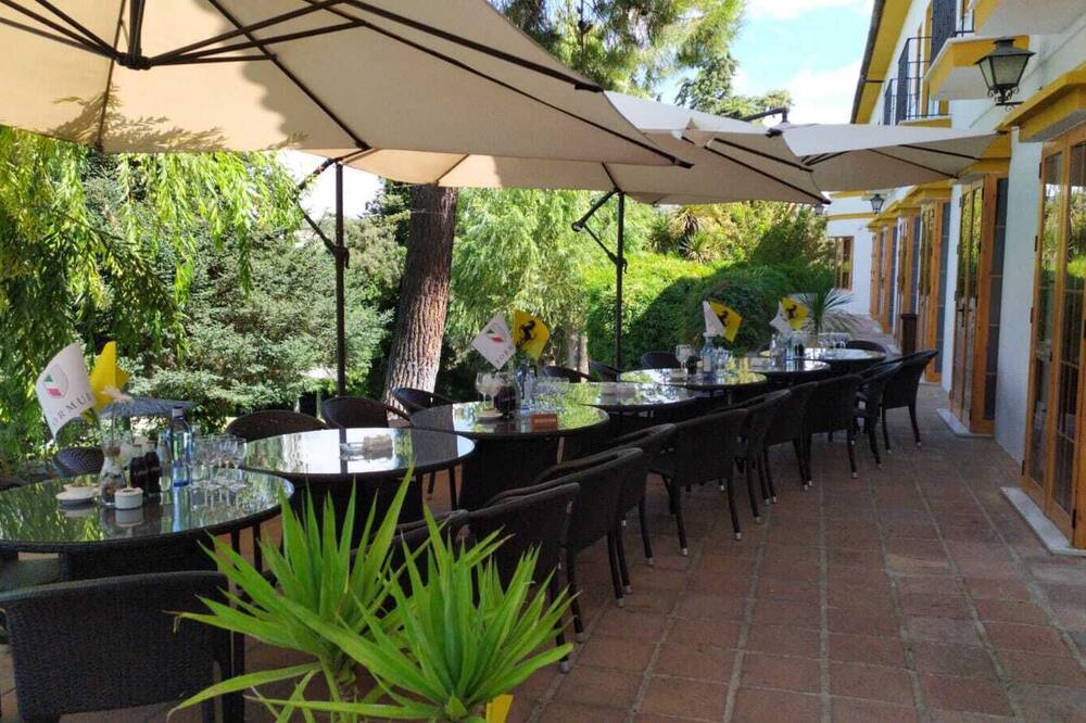 TUGASA エル アルメンドラル 写真