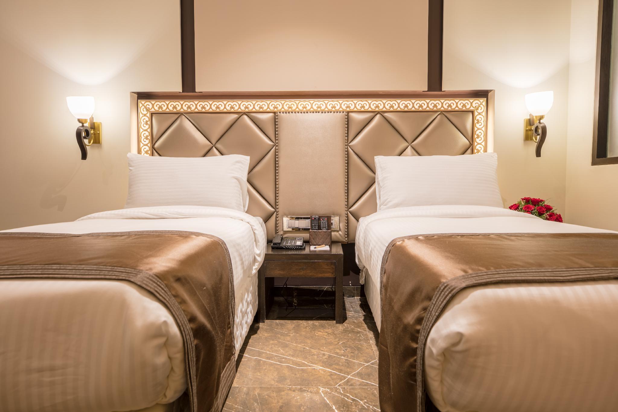 ペニンシュラ レッドパイン 写真