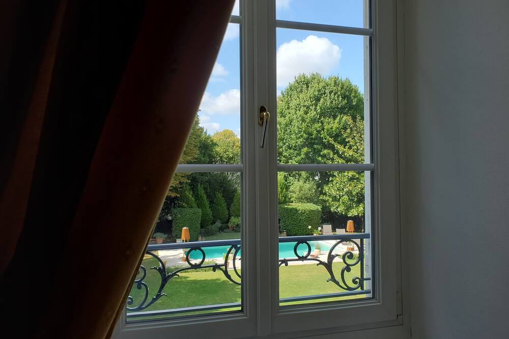 ロジス デ トゥレル 写真