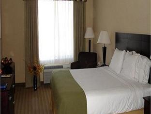 ホリデイ イン エクスプレス フレズノ リバー パーク ハイウェイ 41 写真