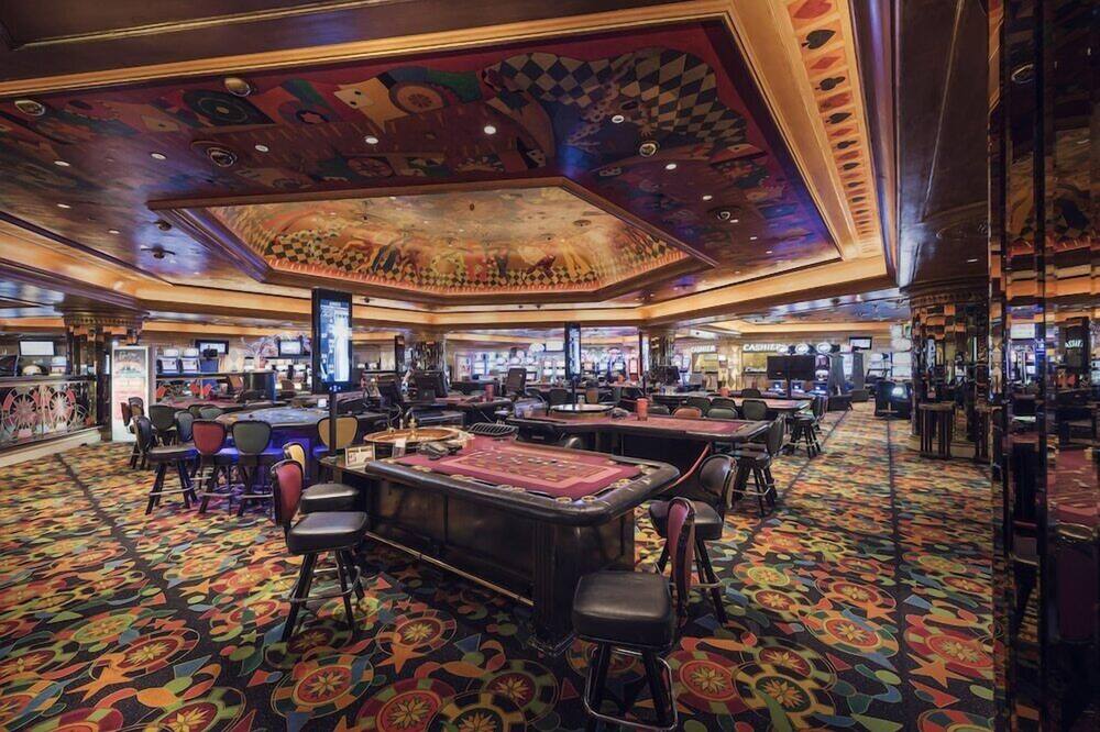 Sun City Hotel and Casino 写真