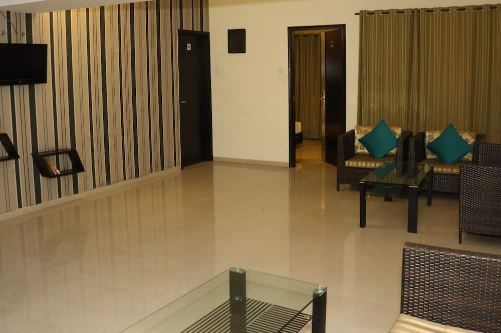 パラヴィ アヴィーダ 写真