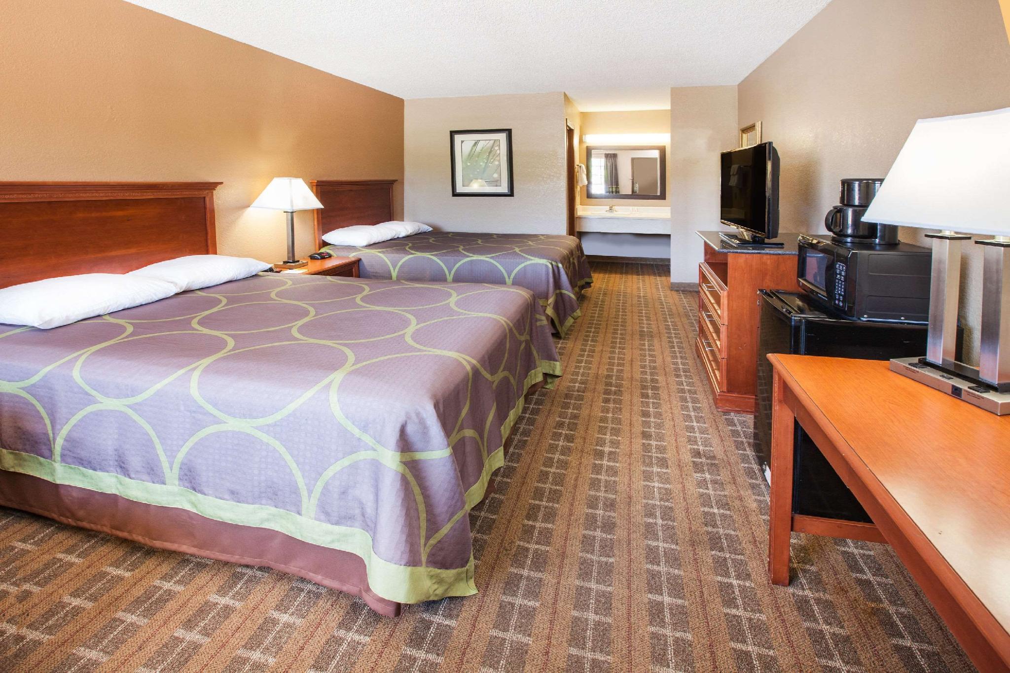 スーパー 8 バイ ウィンダム クリントン 写真