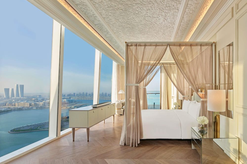 ラッフルズ ドーハ 写真