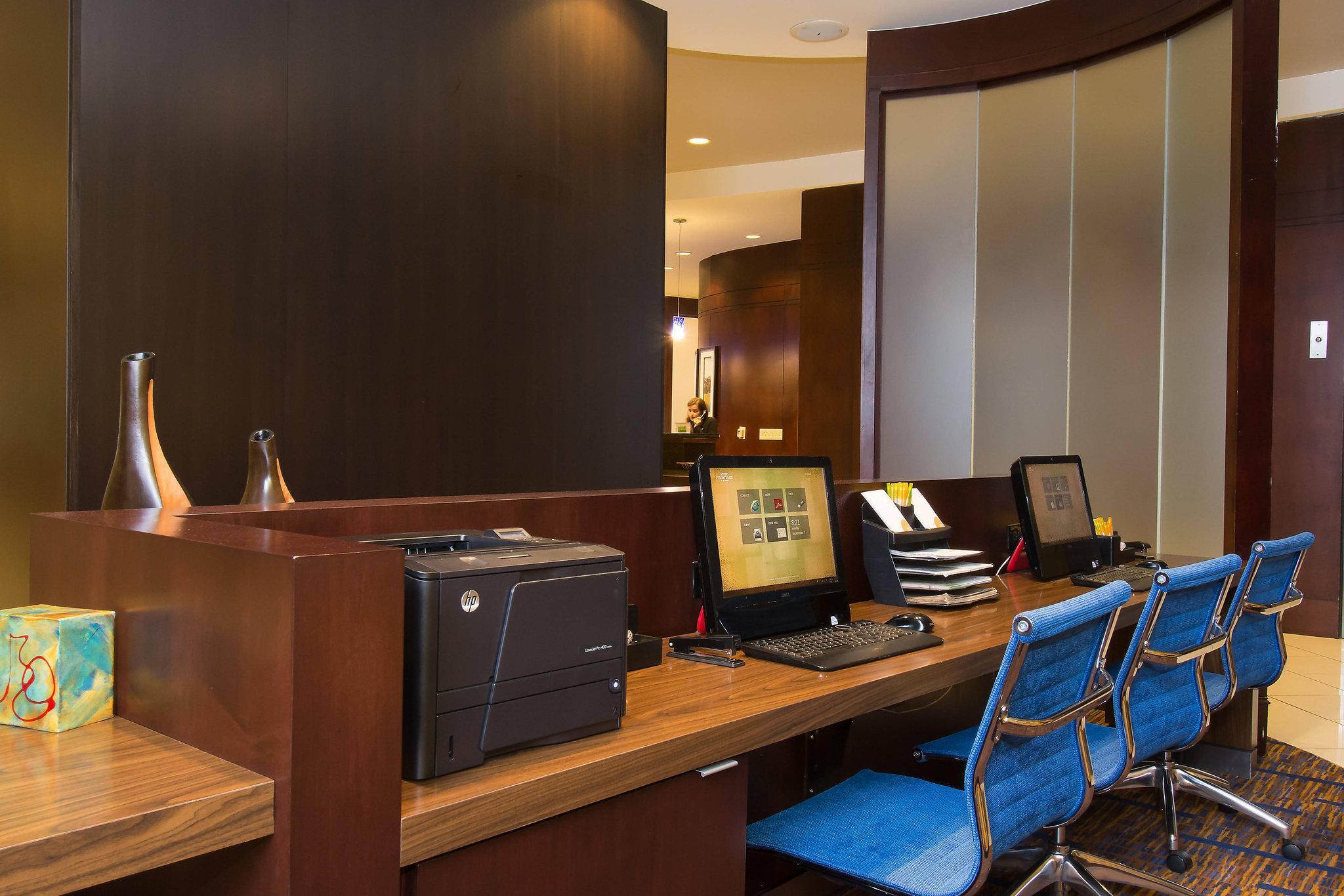 Courtyard by Marriott Columbia Downtown at USC 写真