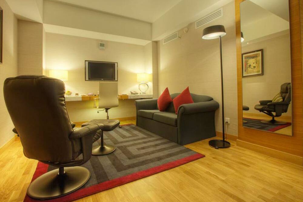 アヴァリ タワーズ カラチ 写真