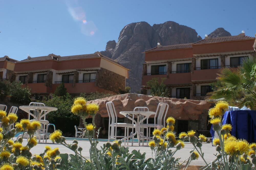 Catherine Plaza Hotel 写真