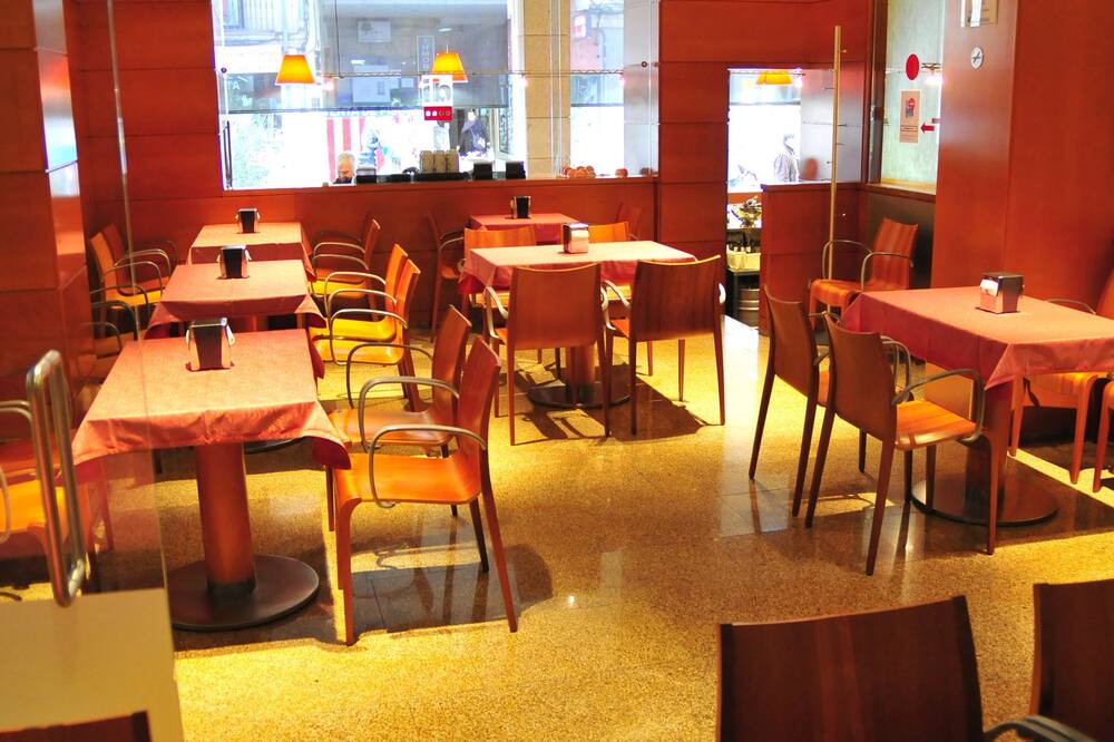 Zenit Dos Infantas 写真