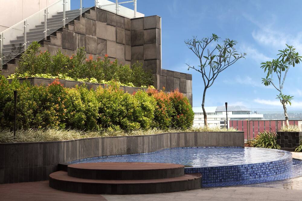 ポー ホテル スマラン 写真