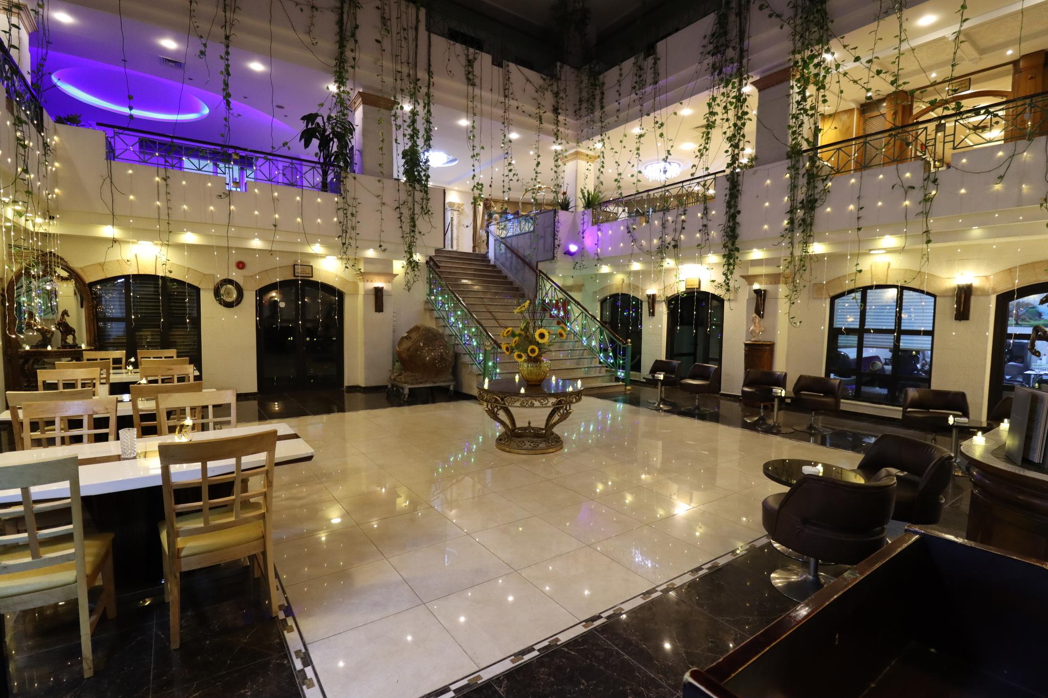 ラルサ ホテル 写真