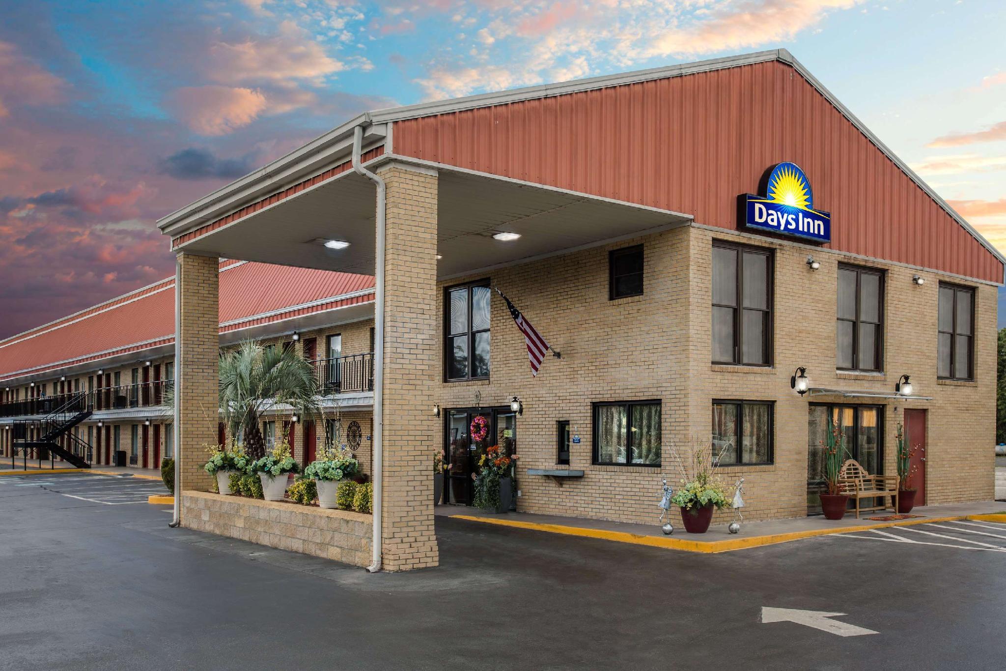 デイズ イン バイ ウィンダム レイク シティ 写真