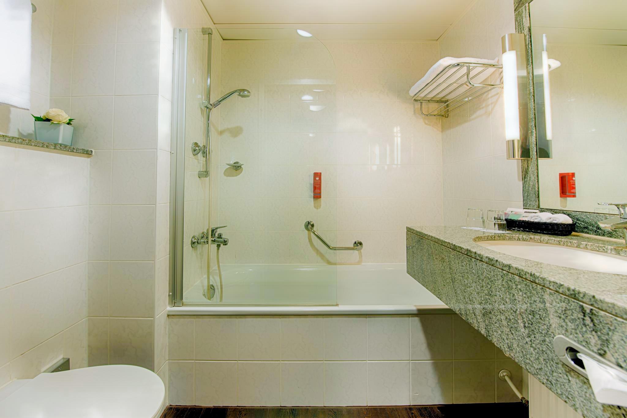 レオナルド ロイヤル ホテル ドッセルドルフ ケーニッヒザーリー 写真