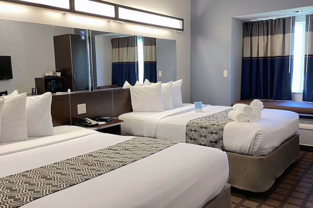 マイクロテル イン & スイーツ バイ ウィンダム ミシガン シティ 写真