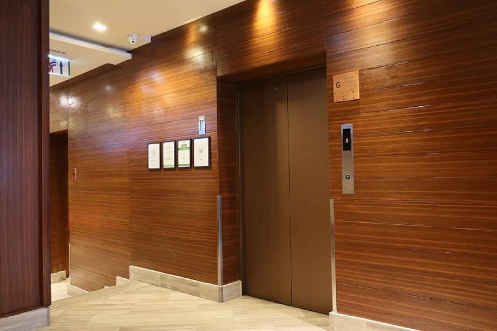 オン エイト スクンビット ナナ バンコク 写真