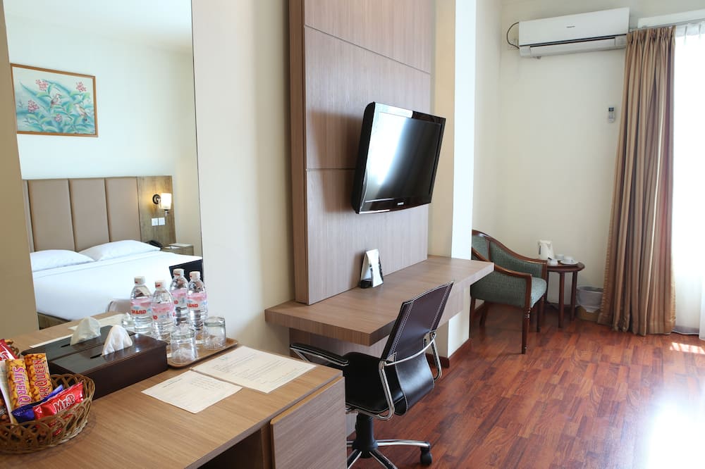 ホテル アヌゲラ パレンバン 写真