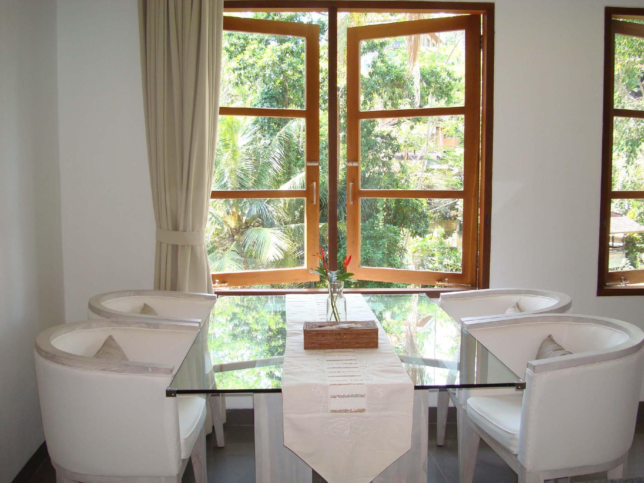 ラバック リバー ホテル バイ EPS 写真