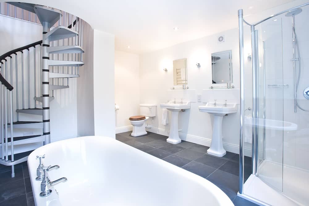 ザ ハイダウェイ アット ウィンダミア【大人専用】 写真