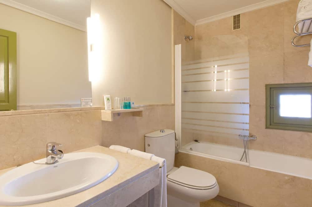 ホテル レオノル デ アキタニア 写真