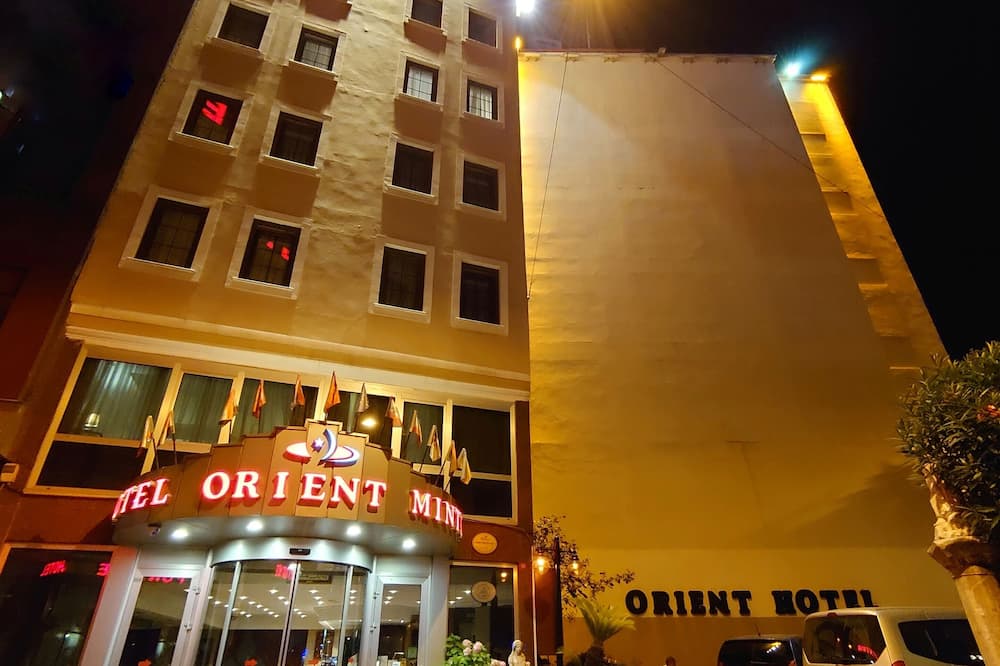 ホテル オリエント ミントゥール 写真