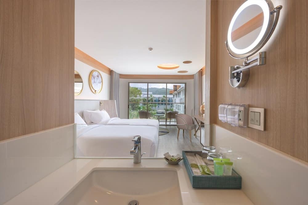 アンダマン エンブレース パトン 写真