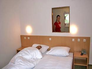 ホテル センター ボヒンジスコ ジェゼロ 写真