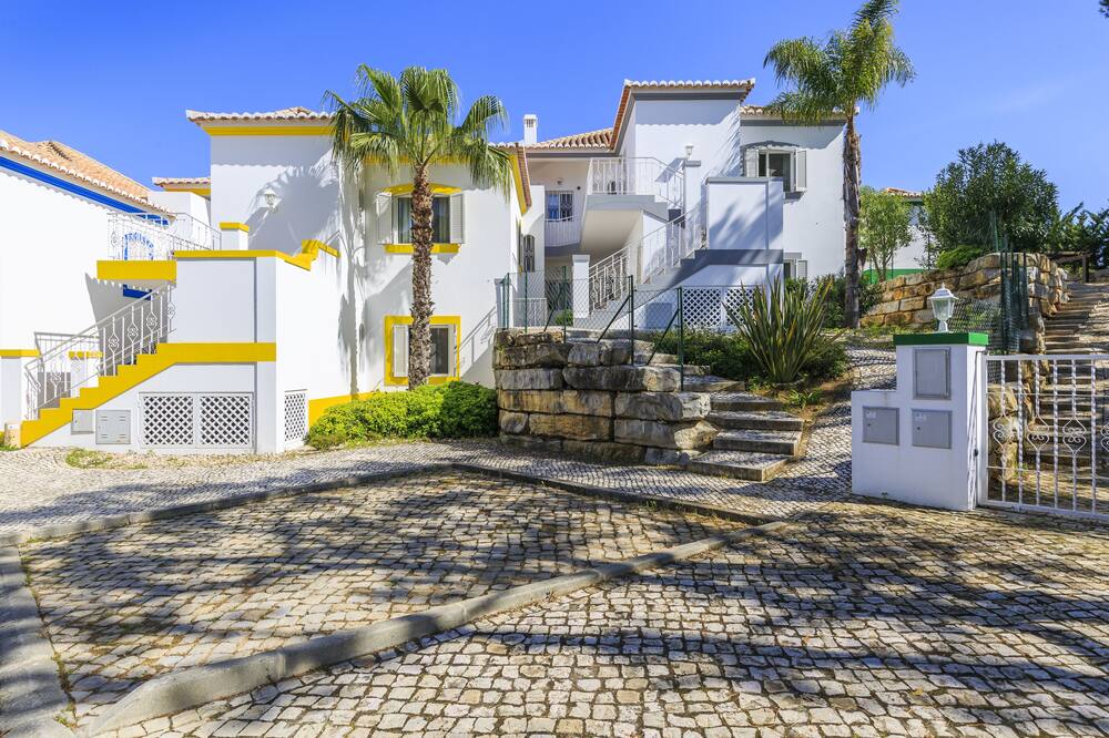 エンコスタ ド ラーゴ 写真