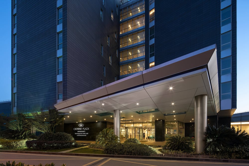 クラウンプラザ シャンハイ シアヤン レイク バイ IHG 写真