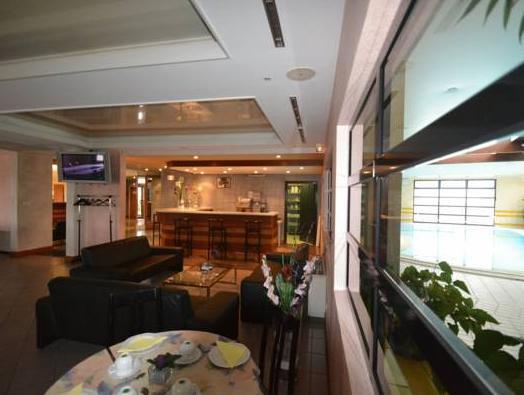 オテル レストラン レ ザリゼ 写真