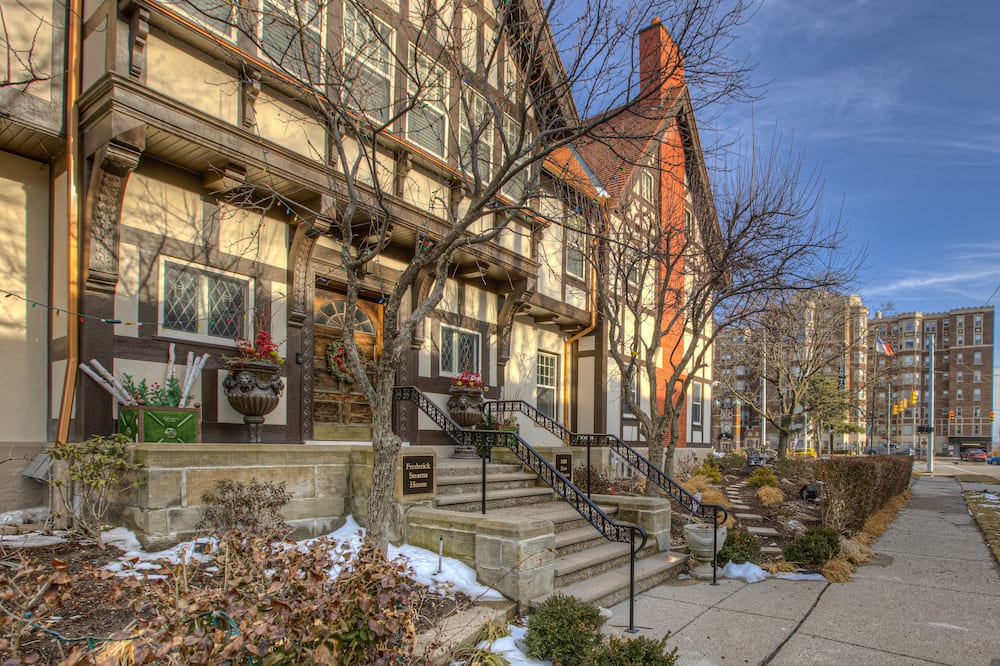 Frederick Stearns House historic inn 写真