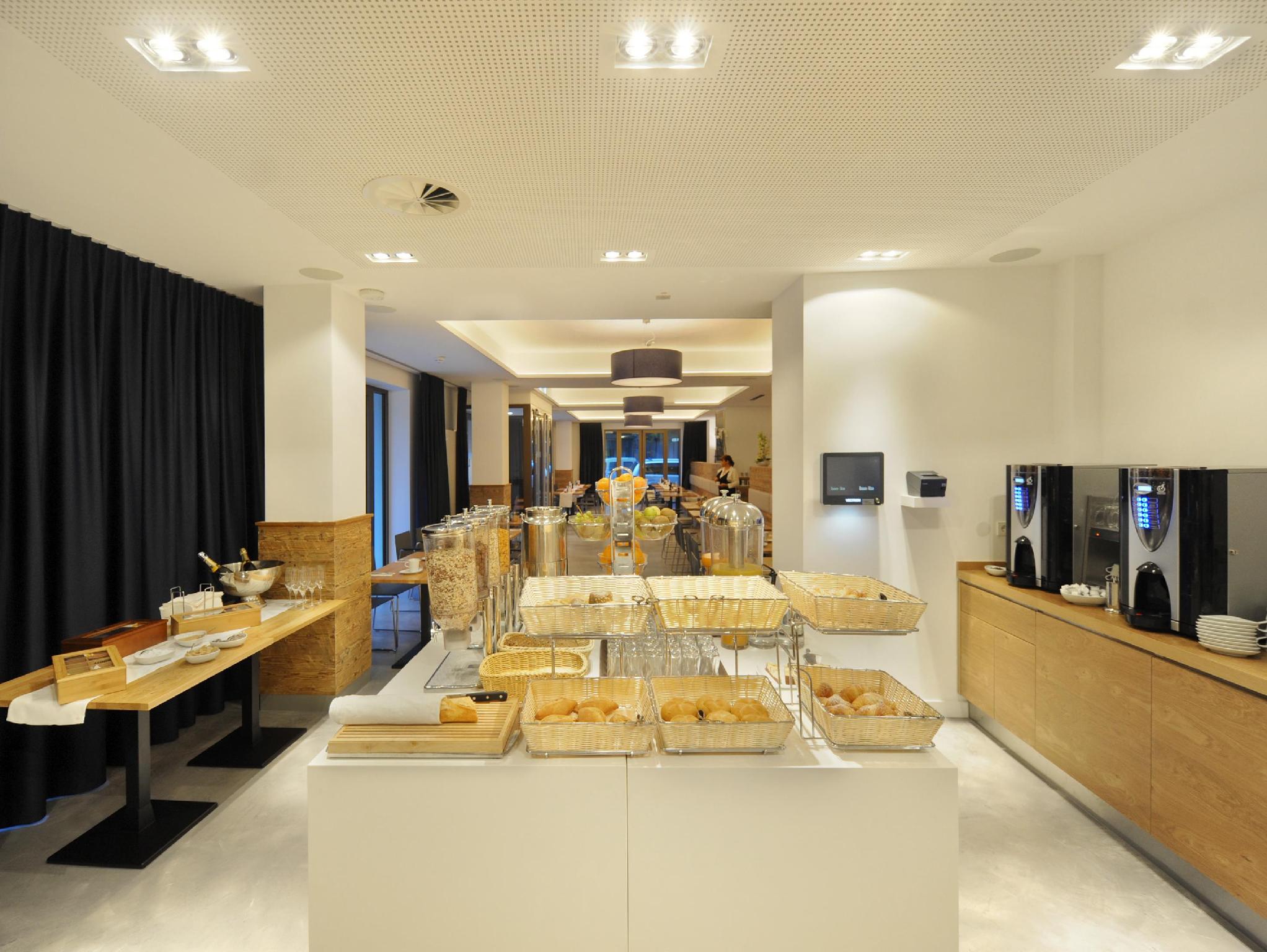 バイエル 89 ヴィ ヴァディ ホテル 写真