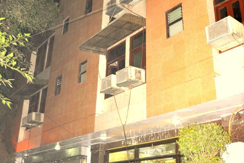 ゴールームゴー コテージ ガンガ イン ニューデリー 写真