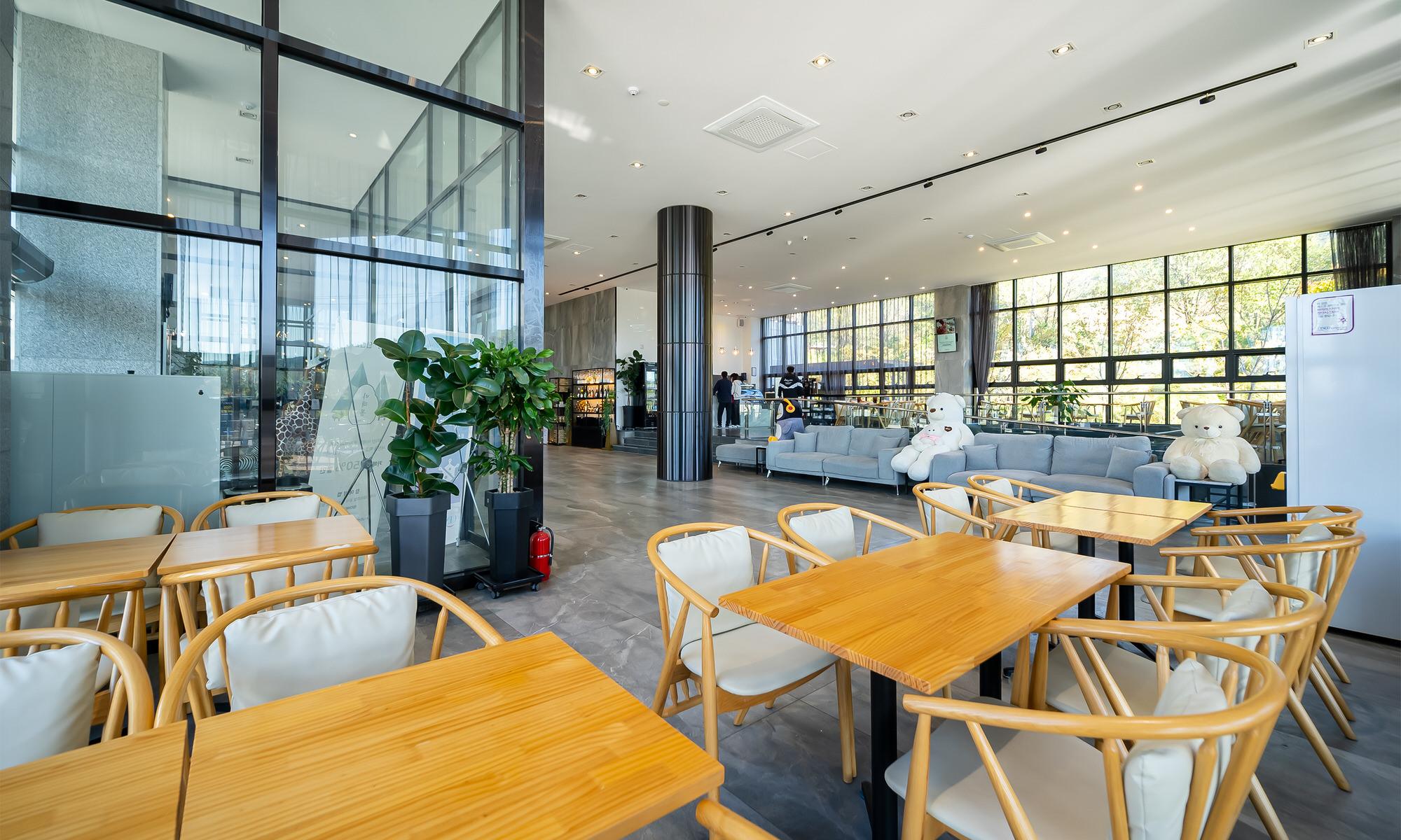 ホテル オエフデイ 写真