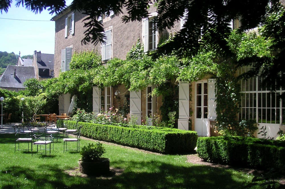 ラ ロズレ オテル レストラン 写真