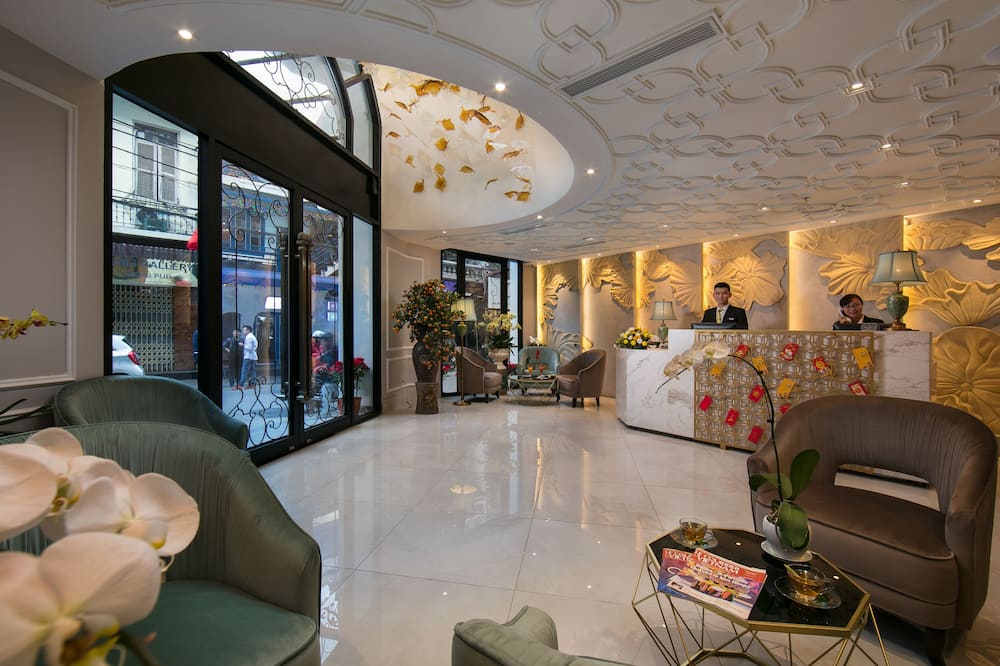 ハノイ アリュール ホテル 写真