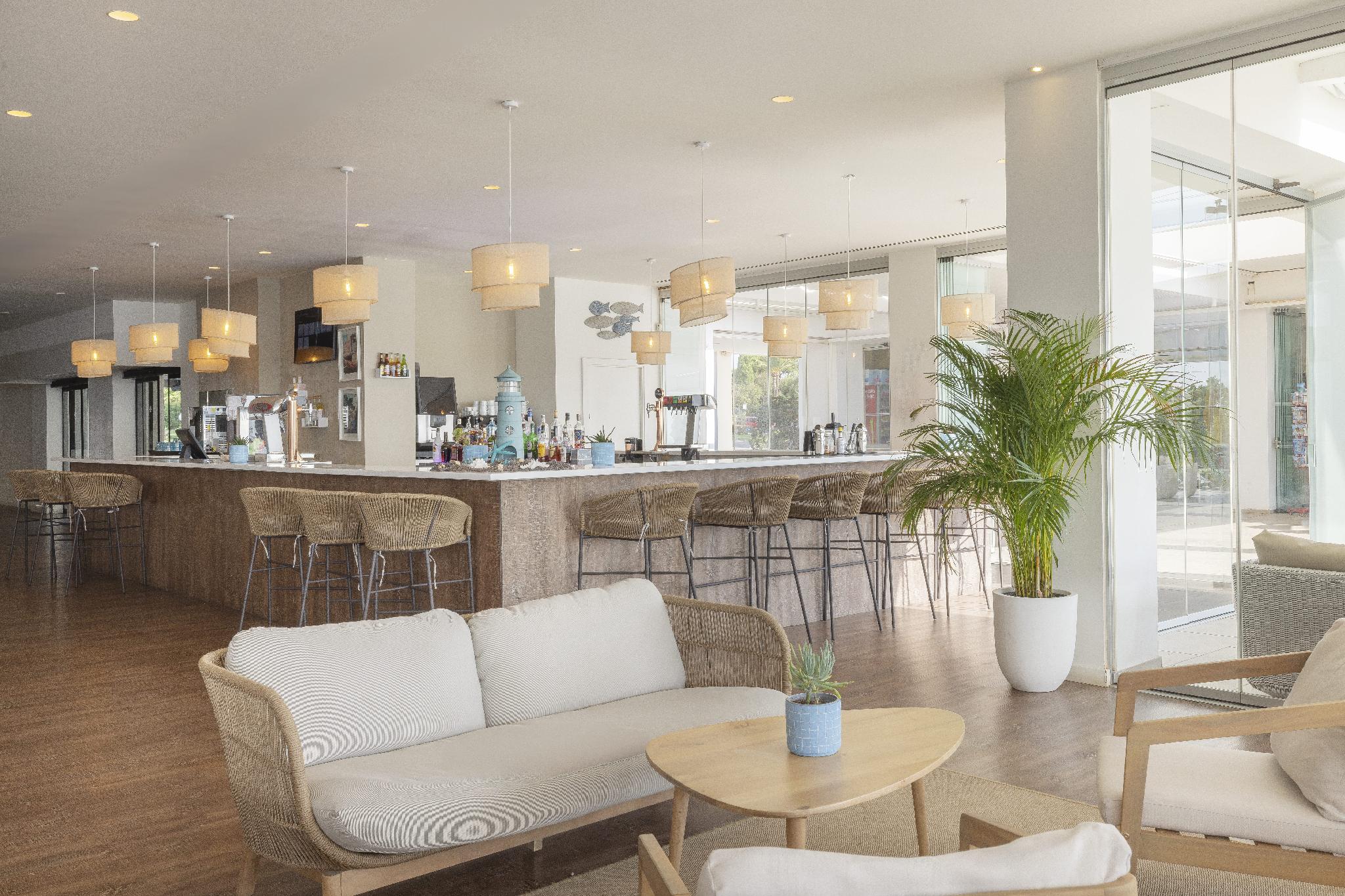 Alua Calas de Mallorca Resort 写真