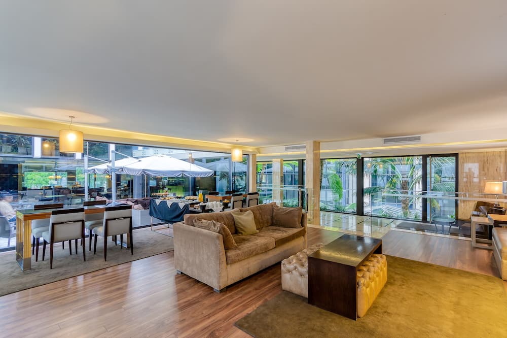 ツーリム アベニュー リベルダデ ホテル 写真