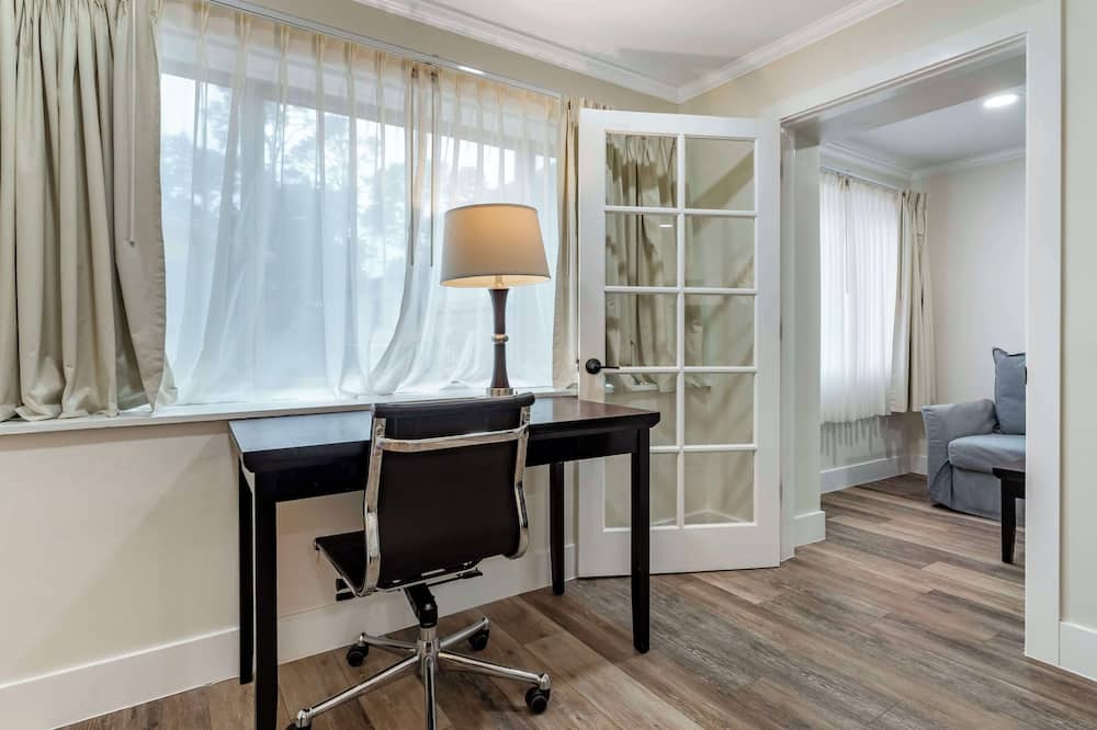 Best Western Carmel's Town House Lodge 写真