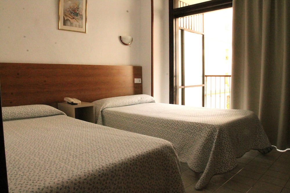 ペンション ターミナル 写真