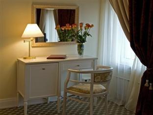 チェクホヴ ホテル 写真