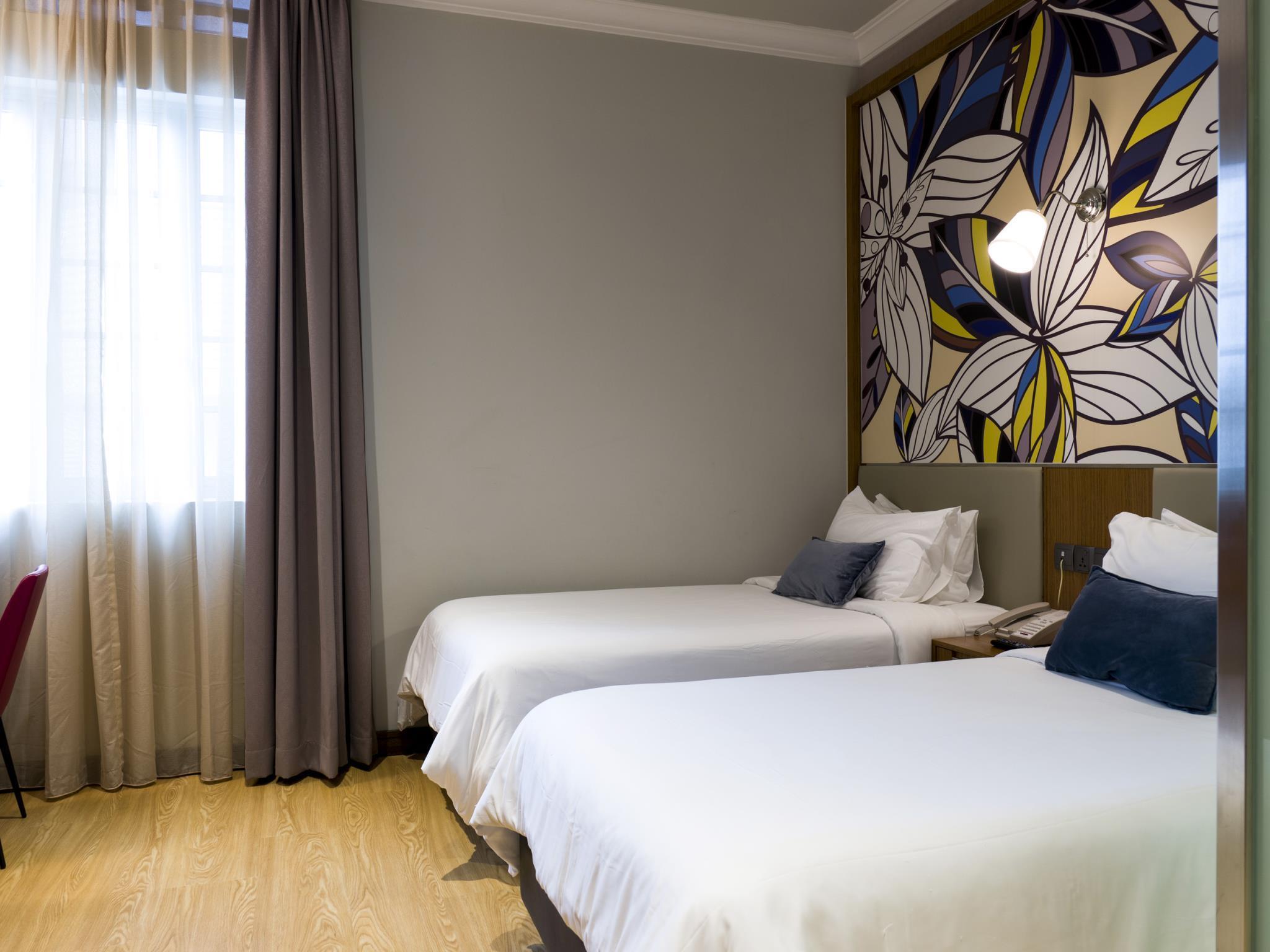 ホテル ベンクーレン アット ホンコン ストリート 写真