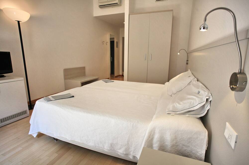 アルベルゴ アカデミア 写真