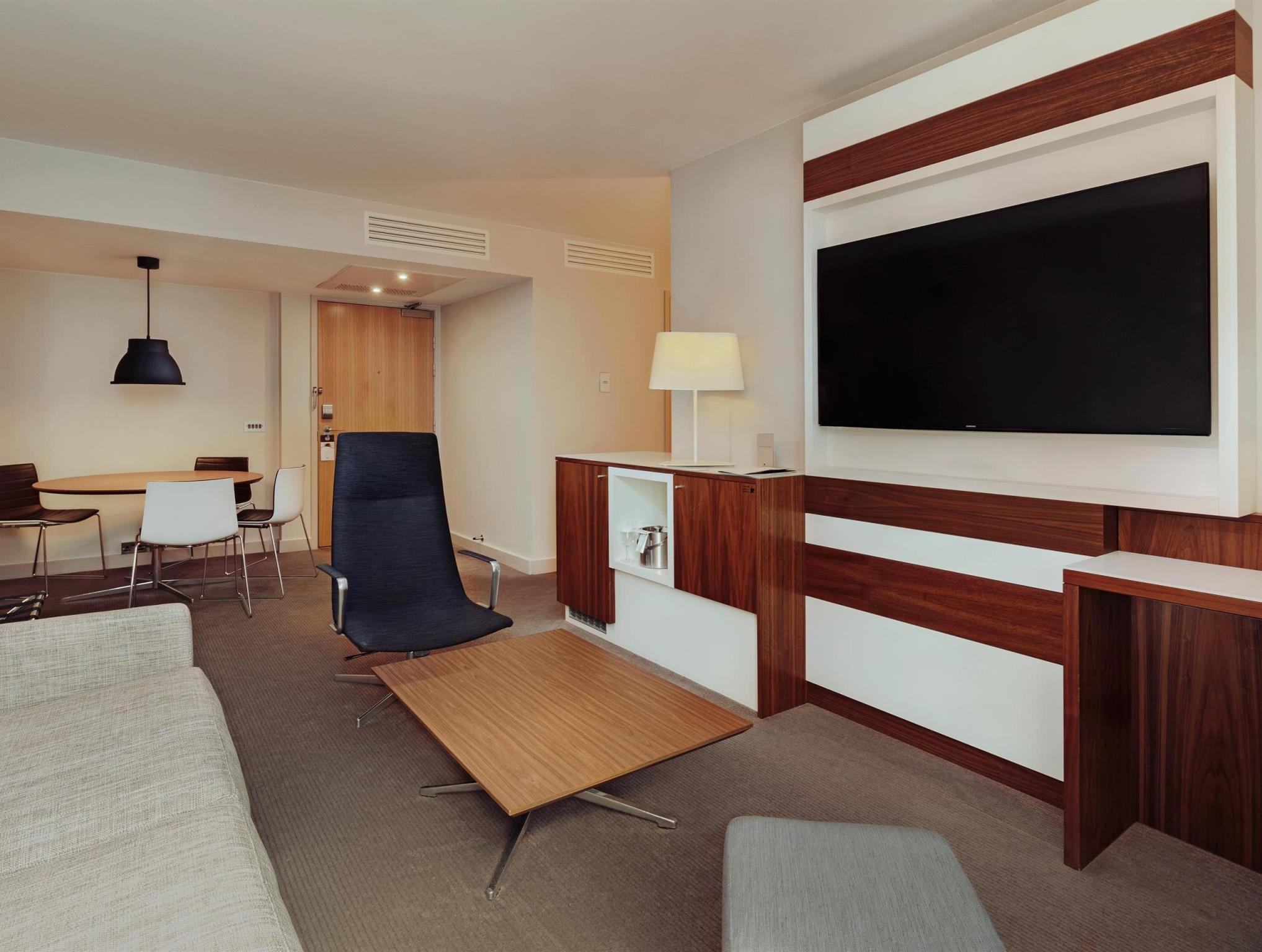 ダブルツリー バイ ヒルトン ロンドン タワー オブ ロンドン 写真