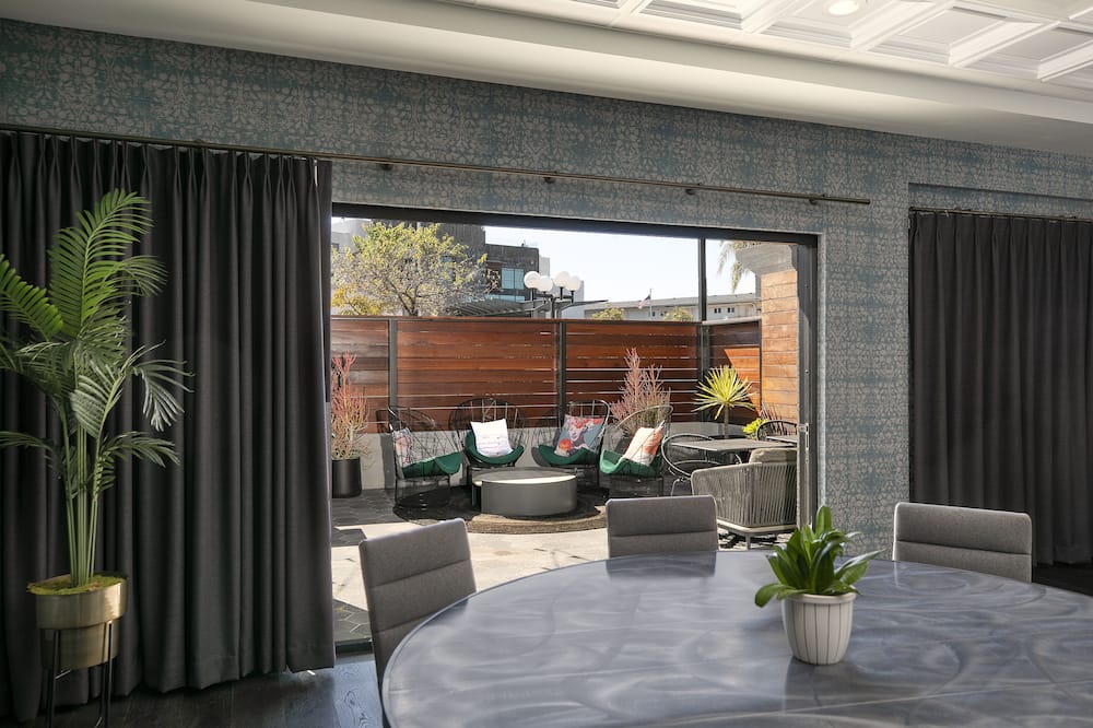 The Wayfarer San Luis Obispo, Tapestry Collection by Hilton 写真