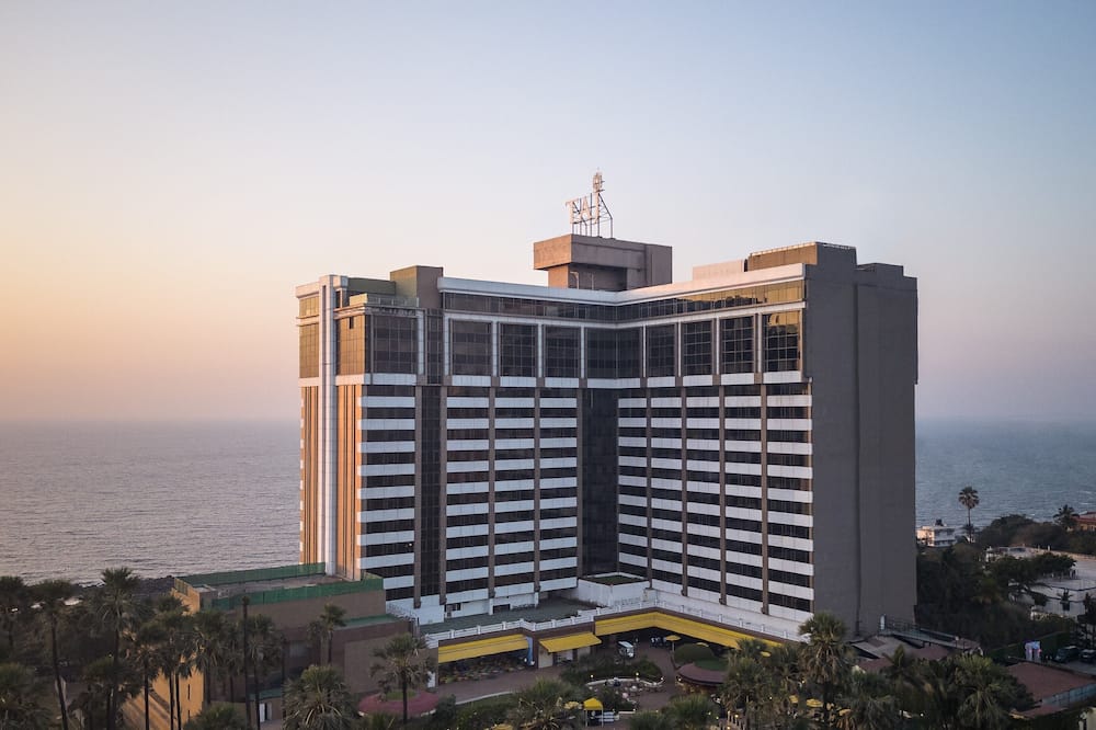 タージ ランズ エンド 写真