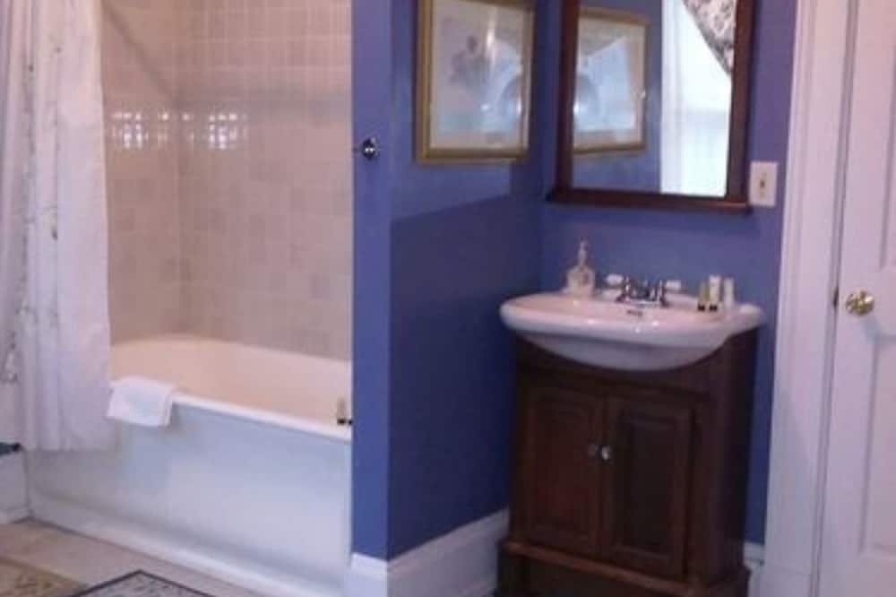 Six Acres Bed & Breakfast 写真