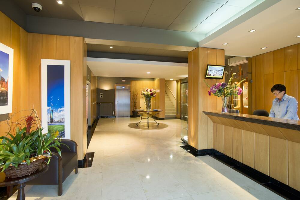 イビス スタイルズ フィゲレス ロンダ 写真