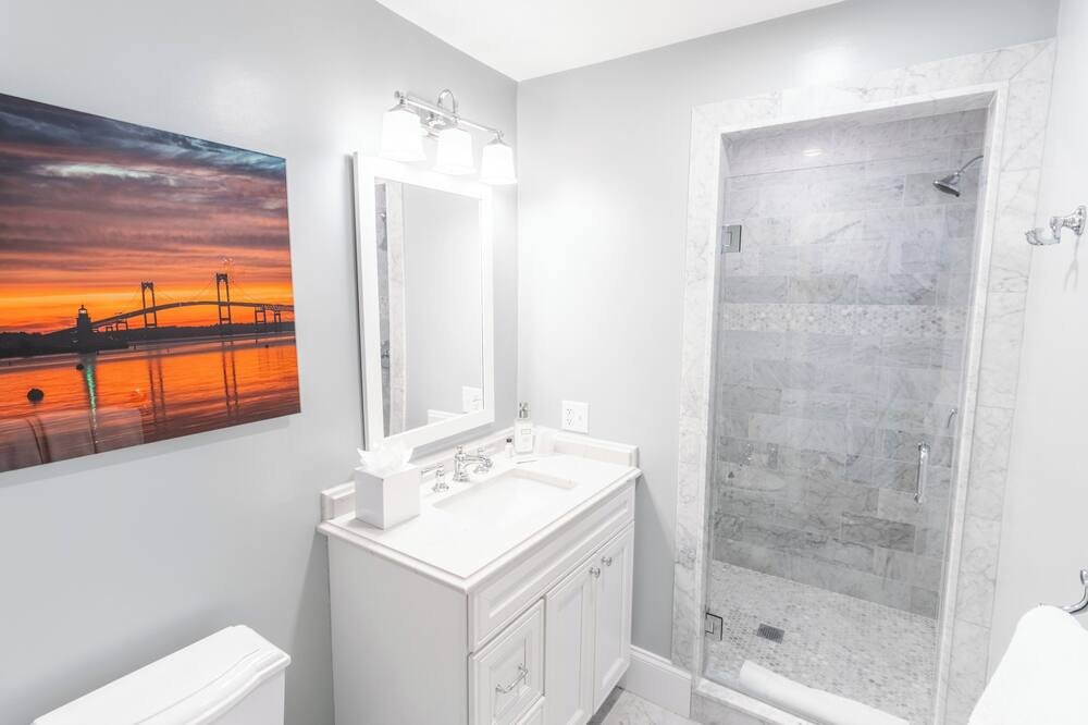 ザ アウトルック イン 写真