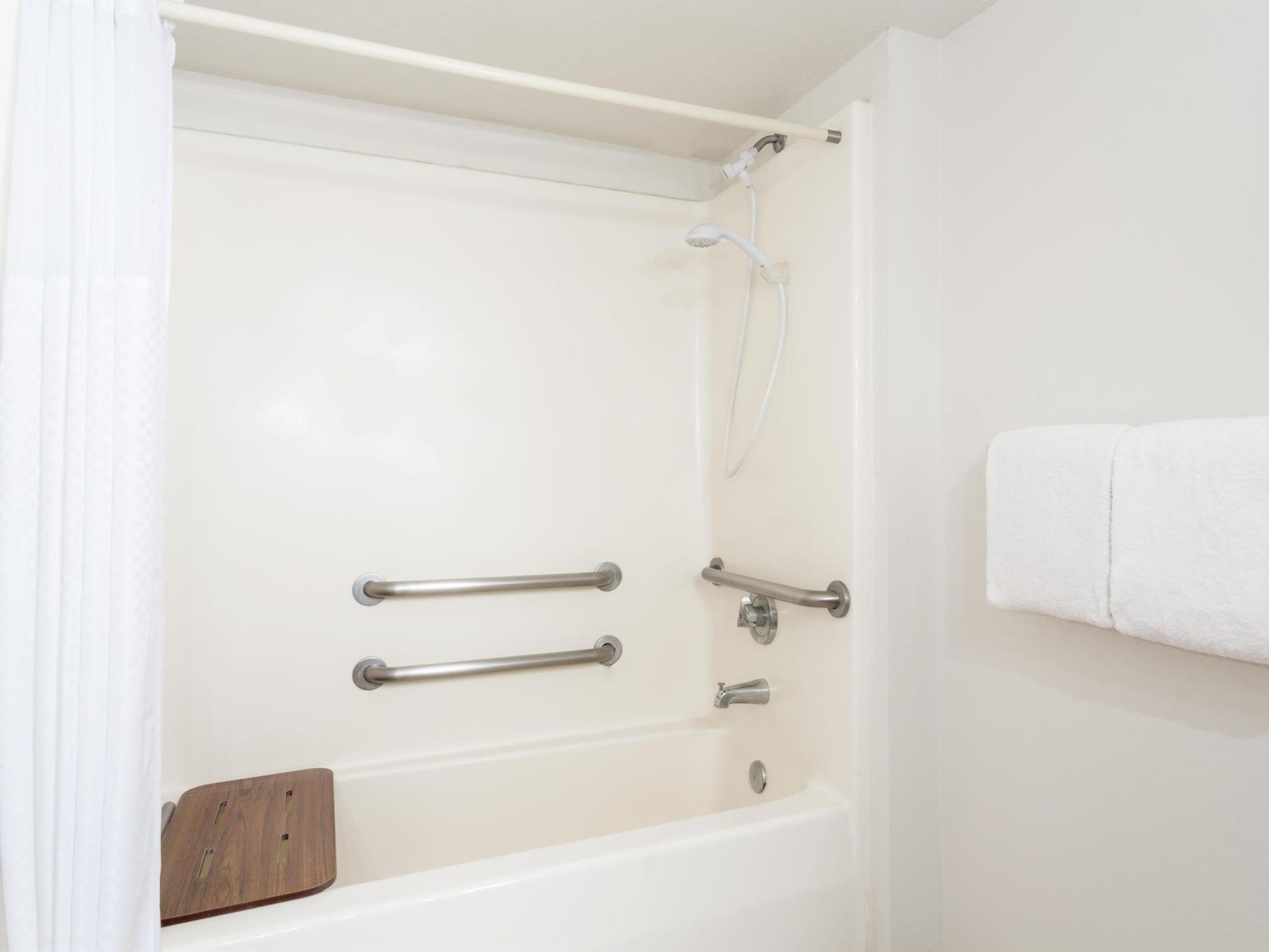 スーパー 8 バイ ウィンダム コットンウッド 写真